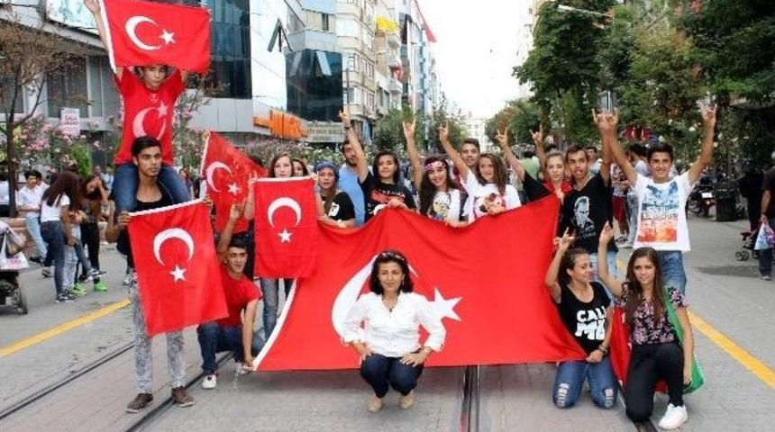 Eskişehir&rsquo;de Ter&ouml;re Y&uuml;r&uuml;y&uuml;şl&uuml; Tepki