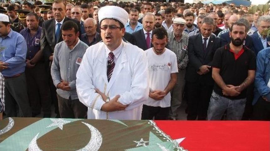 Şehit Piyade Er Şimşek Son Yolculuğuna Uğurlandı