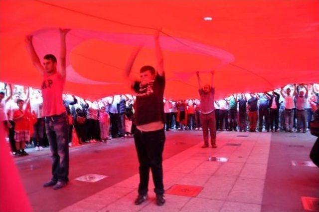 Trabzon da Teröre Tepki Yürüyüşü Düzenlendi 3