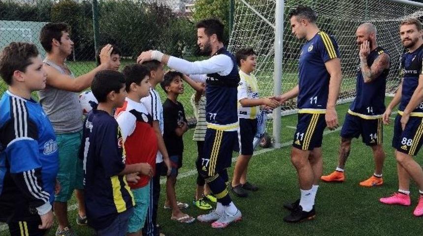 Fenerbah&ccedil;e, Kasımpaşa Ma&ccedil;ı Hazırlıklarını S&uuml;rd&uuml;r&uuml;yor