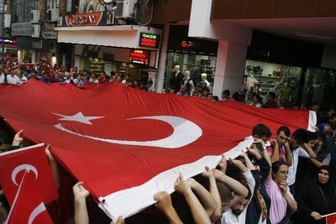 Trabzon&rsquo;da Ter&ouml;re Lanet Y&uuml;r&uuml;y&uuml;ş&uuml;