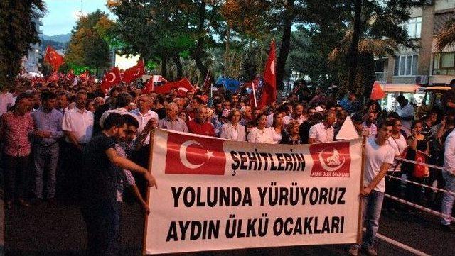 Aydın’da Binlerce Ülkücü Terörü Lanetledi