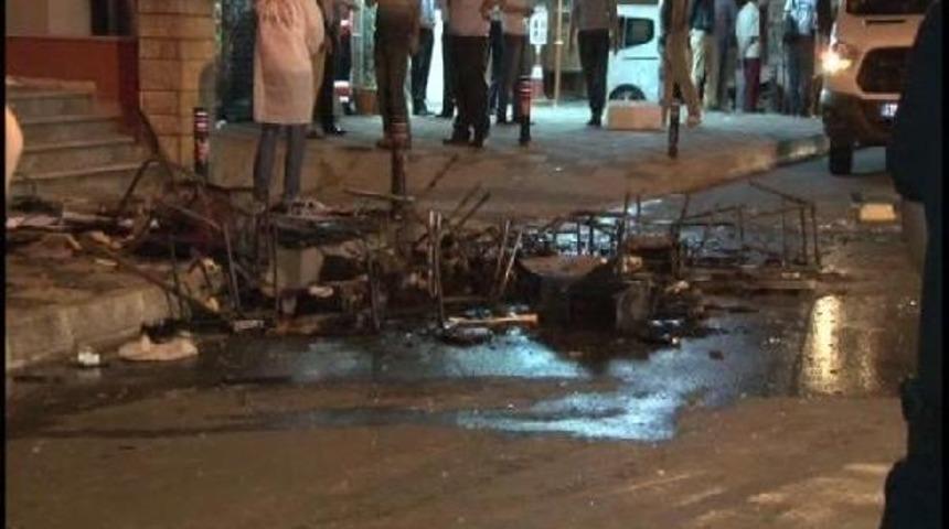 Hdp Ataşehir İl&ccedil;e Binasına Saldırı...