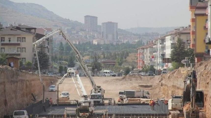 Hastane Kavşağı Cumhuriyet Bayramına Hazır Hale Getirilecek