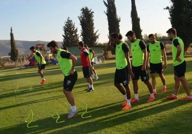 Akhisar Belediyespor’da Forma Savaşı