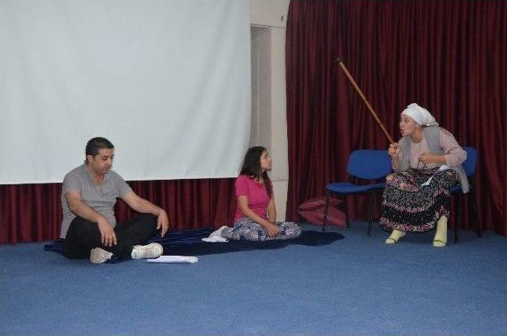 Kansere Tiyatro İle Dikkat Çekecekler G2