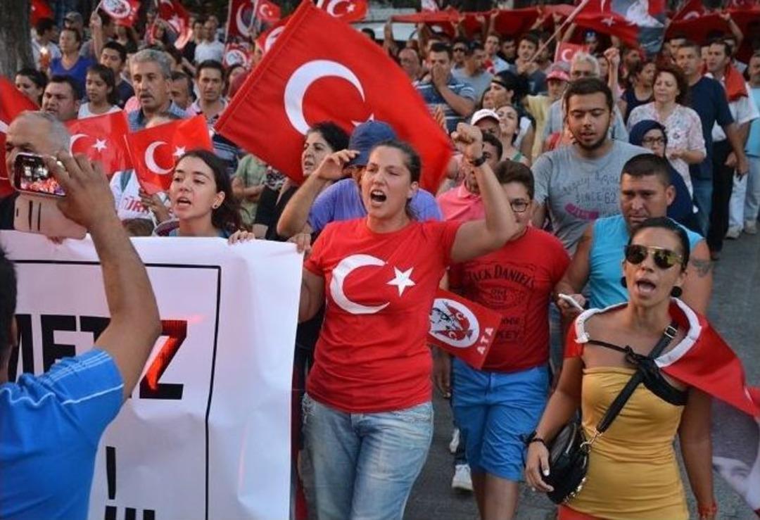 K&ouml;yceğiz&rsquo;de Barış Zinciri