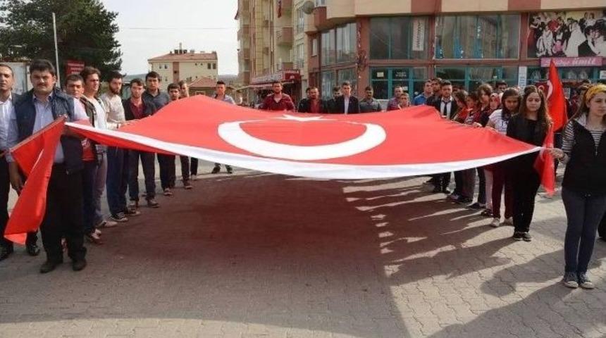 Devrekani &Uuml;lk&uuml; Ocaklarından &ldquo;şehite Saygı Ter&ouml;re Lanet&rdquo; Y&uuml;r&uuml;y&uuml;ş&uuml;