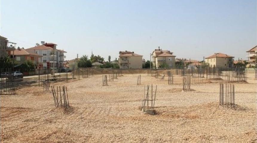 Karaman&rsquo;da &Ccedil;ok Ama&ccedil;lı Spor Salonu İnşaatına Başlandı