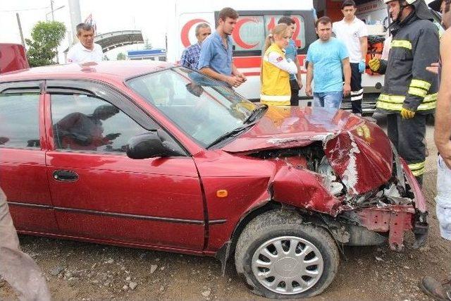 Samsun’da Trafik Kazası: 2 Yaralı