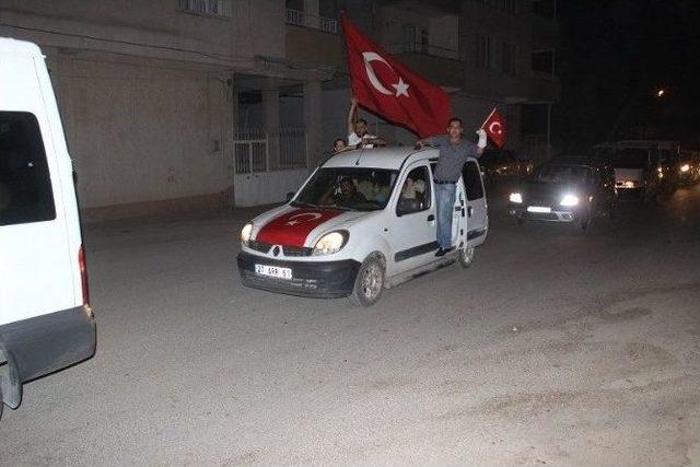 Gaziantep’in Yavuzeli İlçesinde Teröre Tepki Yürüyüşü