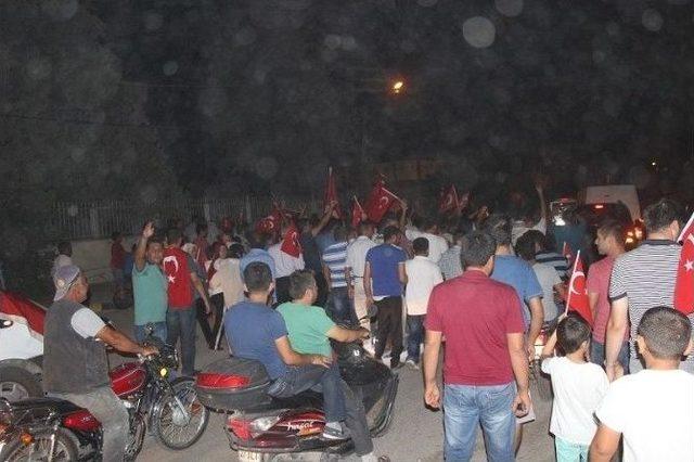 Gaziantep’in Yavuzeli İlçesinde Teröre Tepki Yürüyüşü