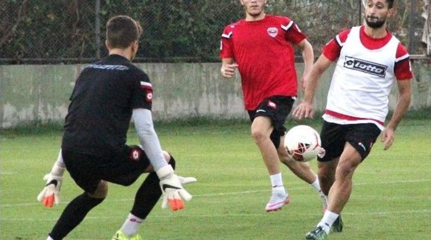 Adanaspor&rsquo;da Futbolcular G&ouml;z Doldurdu