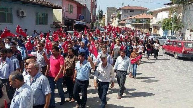 Selendi de Teröre Tepki Yürüyüşü 1
