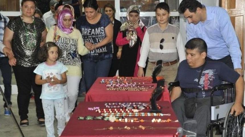 Takı Tasarım Kursiyerlerine Sertifika