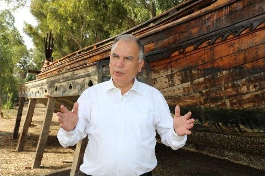 Antik Kanal İ&ccedil;in Kollar Sıvandı