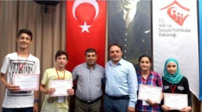 Kamp Dışındaki Suriyeli &Ccedil;ocukların Entegrasyonu