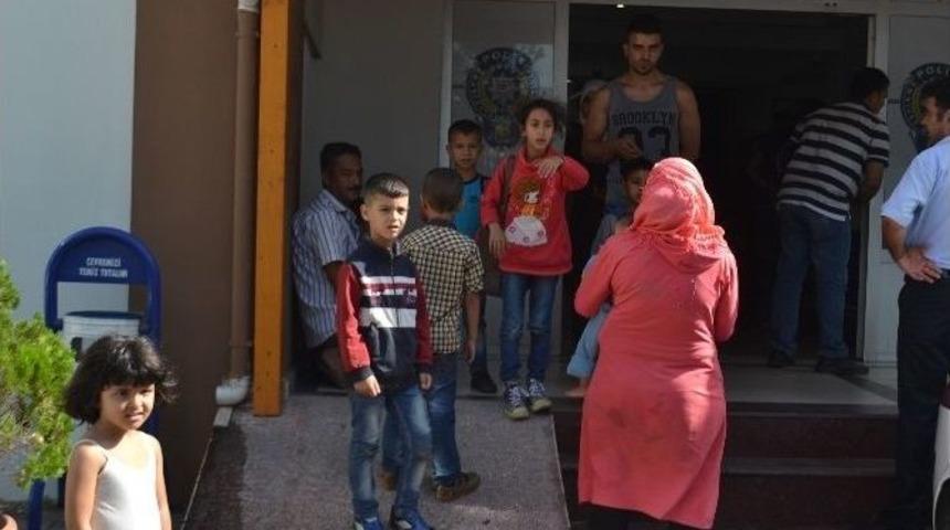 Ka&ccedil;aklar Otob&uuml;sleri Feribot Kuyruğunda Arızalanınca Yakalandı