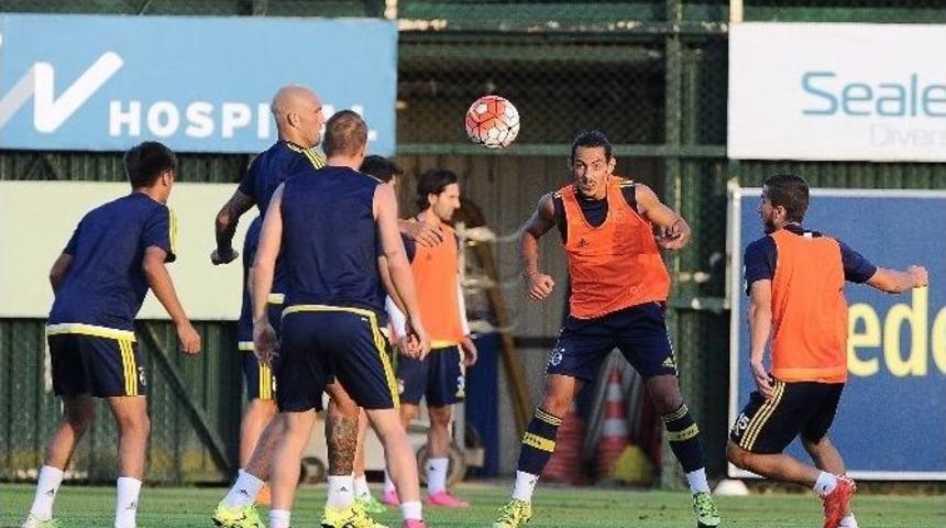 Fenerbah&ccedil;e, Kasımpaşa Ma&ccedil;ı Hazırlıklarını S&uuml;rd&uuml;rd&uuml;