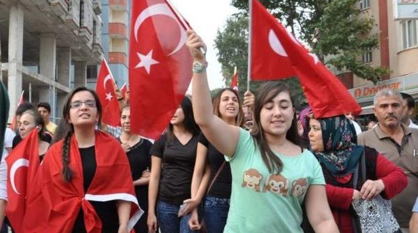 İslahiye'de Stk'lardan Ter&ouml;re Tepki Y&uuml;r&uuml;y&uuml;ş&uuml;