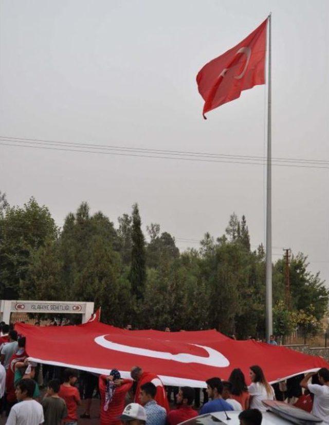 İslahiye'de Stk'lardan Teröre Tepki Yürüyüşü