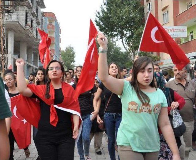 İslahiye'de Stk'lardan Teröre Tepki Yürüyüşü