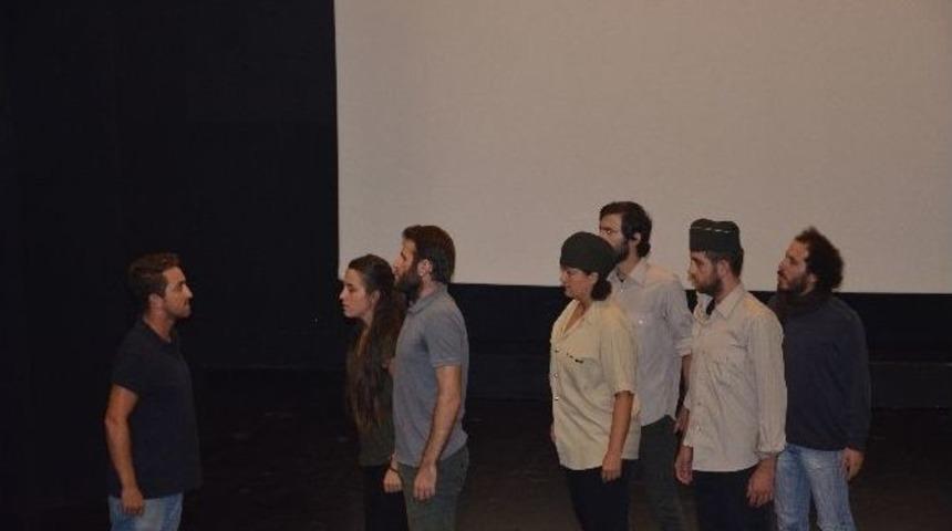 Erkan Y&uuml;cel Adını Taşıyan Sahnede Anıldı