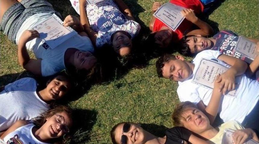 Edremit&rsquo;te İngilizceyi Eğlenerek &Ouml;ğrendiler