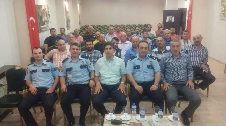 Trabzon Emniyeti&rsquo;nden Servis S&uuml;r&uuml;c&uuml;lerine Eğitim