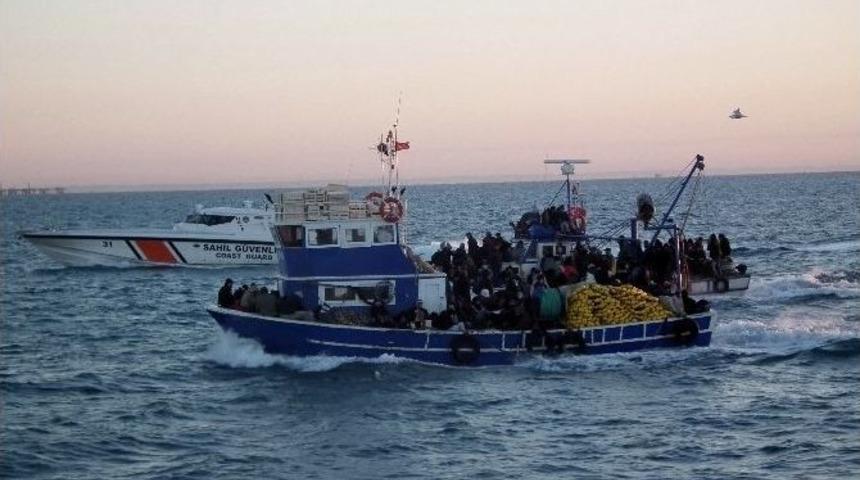 (&ouml;zel Haber) 2014 Yılında 3 Binden Fazla M&uuml;lteci Akdeniz&rsquo;i Ge&ccedil;meye &Ccedil;alışırken &Ouml;ld&uuml;