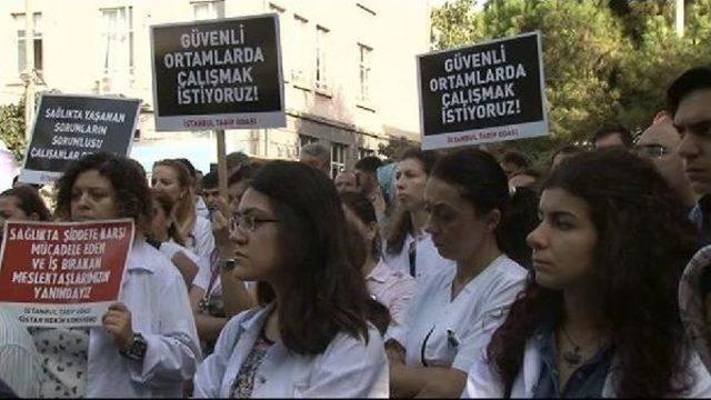 Doktorlar Şiddete Tepki Için Iş Bıraktı