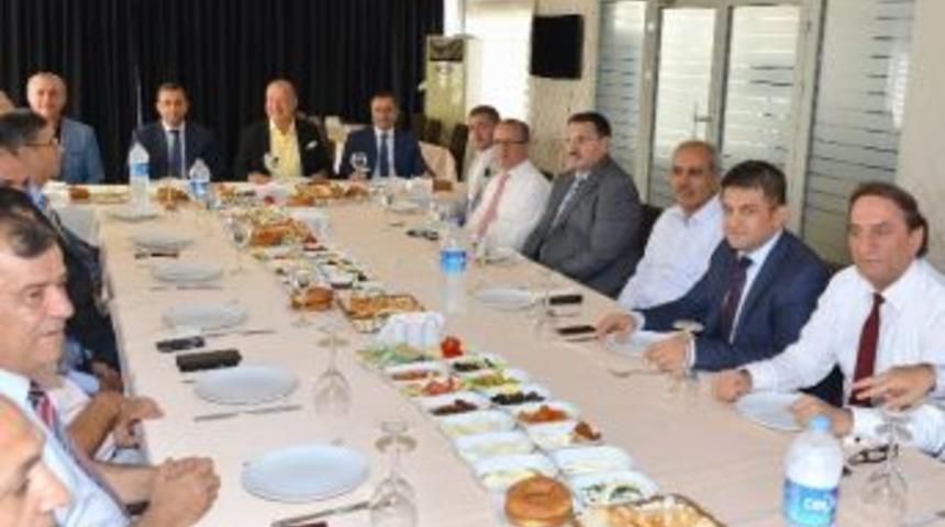 Antalya Valisi Antalyaspor Y&ouml;netimiyle Buluştu