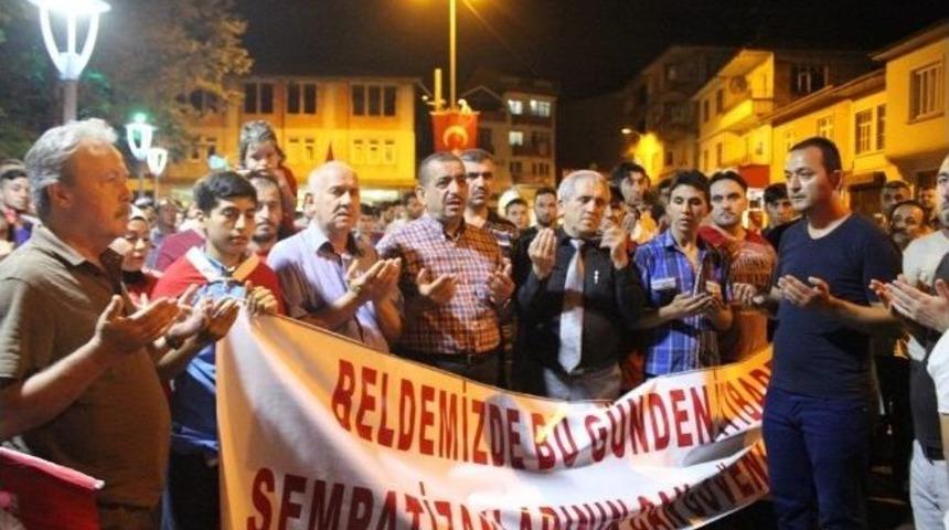 Kozcağız Ter&ouml;re Karşı Tek Y&uuml;rek Oldu