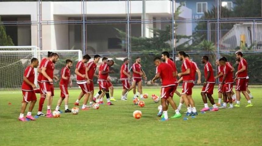 Mesut Bakkal: Galatasaray Ma&ccedil;ı Ile Iyi Bir Başlangı&ccedil; Yapacağız