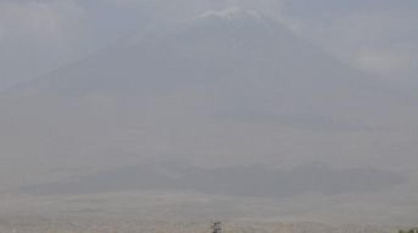 Ağrı Ve Tend&uuml;rek Dağlarına Yoğun Hava Bombardımanı