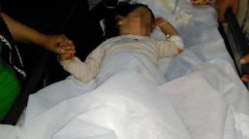 Hakkari&rsquo;de &Uuml;&ccedil;&uuml;nc&uuml; Kattan D&uuml;şen &Ccedil;ocuk Hastaneye Kaldırıldı