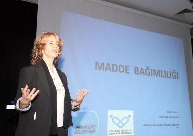 Esenyurt’ta Eğitimcilere Madde Bağımlılığı Semineri