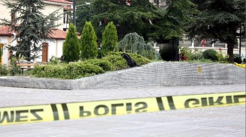 Ş&uuml;pheli &Ccedil;anta, Polisi Harekete Ge&ccedil;irdi