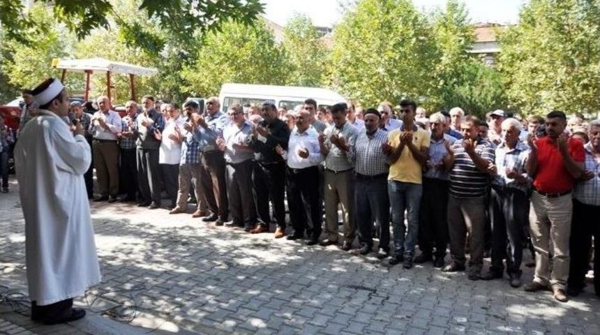 Bayat&rsquo;ta Şehitler İ&ccedil;in Gıyabi Cenaze Namazı