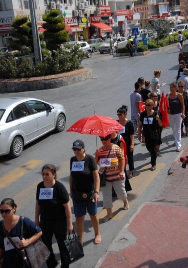 Kadınlar Askerlik Için Başvurdu