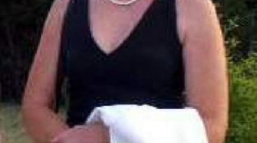 Fransa Fahri Konsolosu Olcay: "can Yeleği Satmamdan Daha Doğal Ne Olabilir"