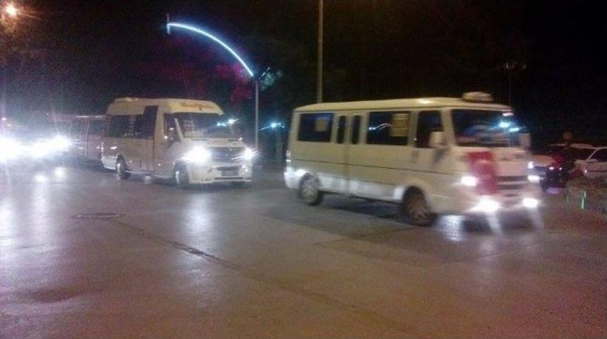 Afyonkarahisar&rsquo;da Dolmuş&ccedil;u Esnafı Ter&ouml;r Olaylarını Protesto Etti