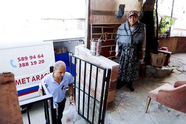 Maltepe Belediyesi’nden 77 Bin Aileye Sıcak Yemek