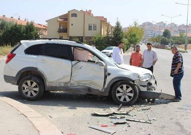 Eskişehir’de Zincirleme Trafik Kazası: 2 Yaralı