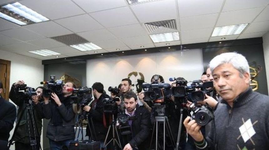 Melikgazi Belediye Başkanı B&uuml;y&uuml;kkılı&ccedil; Basın Mensuplarına Teşekk&uuml;r Etti