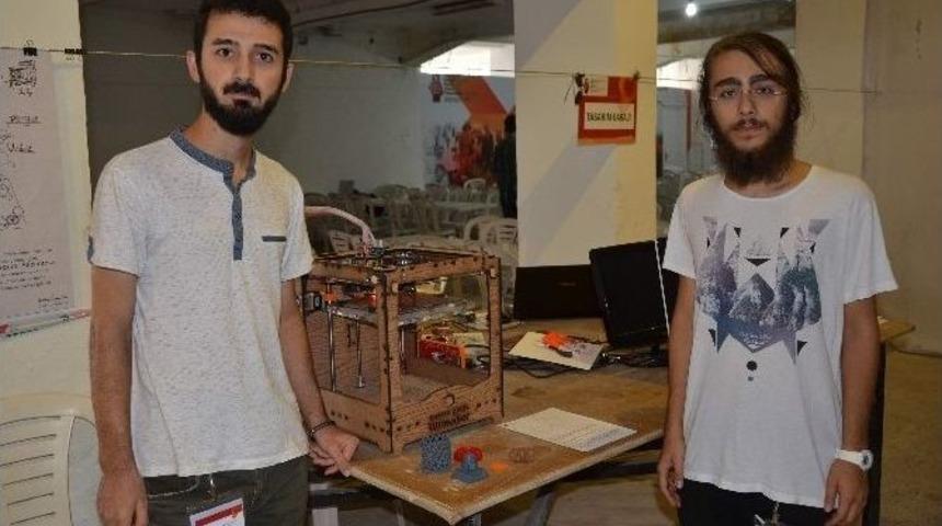 &Uuml;niversiteli Gen&ccedil;lerden 3 Boyutlu Yazıcı
