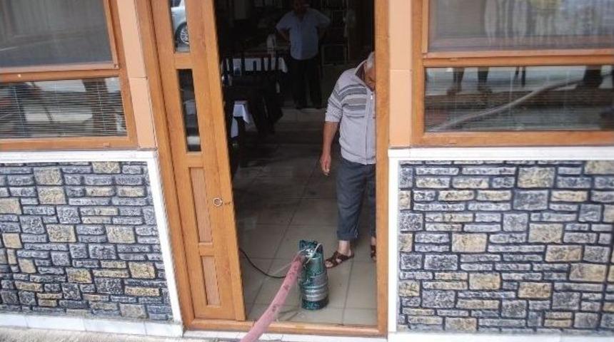 &Ccedil;erkezk&ouml;y&rsquo;de Sağanak