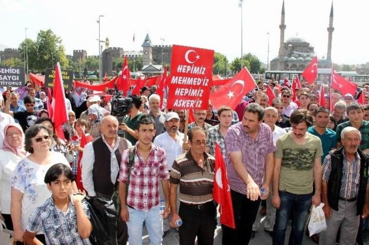 Şehit Ailelerinden &lsquo;ter&ouml;re Lanet Birliğe Davet&rsquo; Mitingi