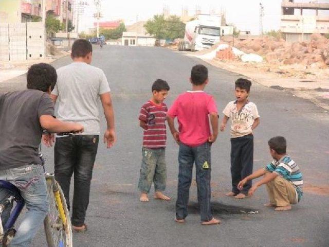 Viranşehir'de Zırhlı Polis Aracının Geçişinde Patlama