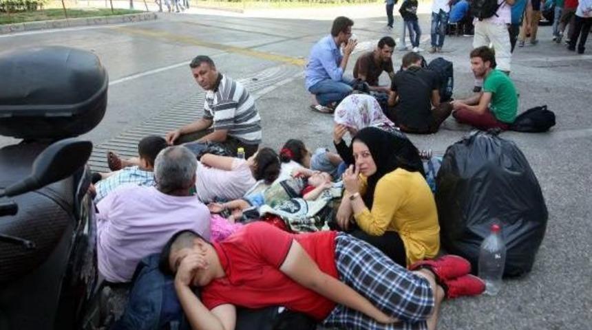 Avrupa Kapıları A&ccedil;tı, Basmane Hareketlendi